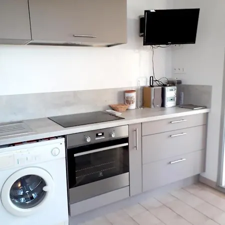Studio A Sur Mer A 1 Km De La Plage 公寓 滨海萨纳里